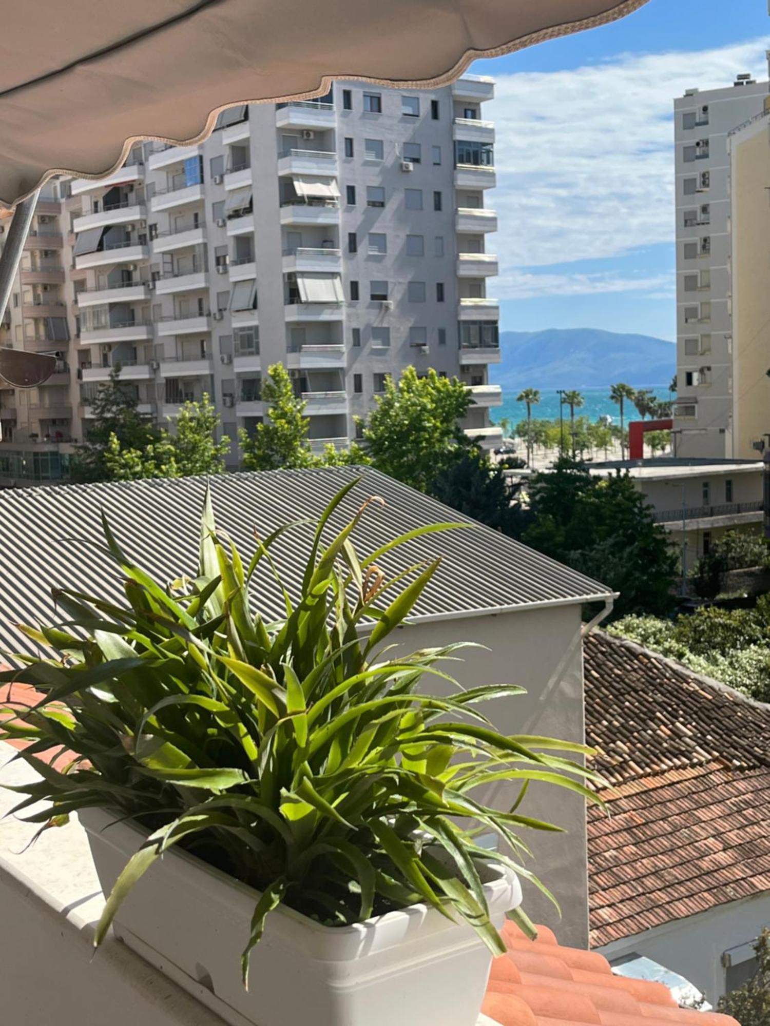 Iljazi'S Apartaments Vlorë Exterior foto